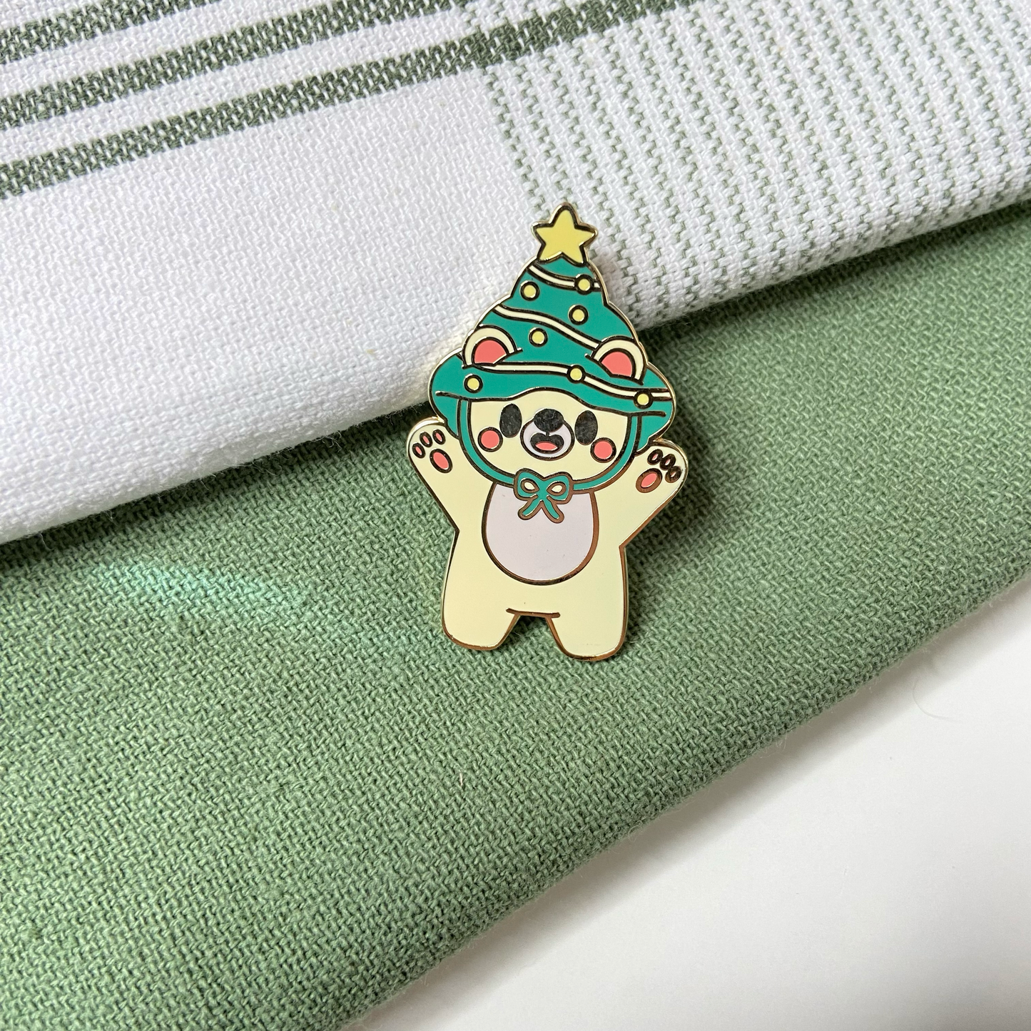 Christmas Hat - Enamel Pin